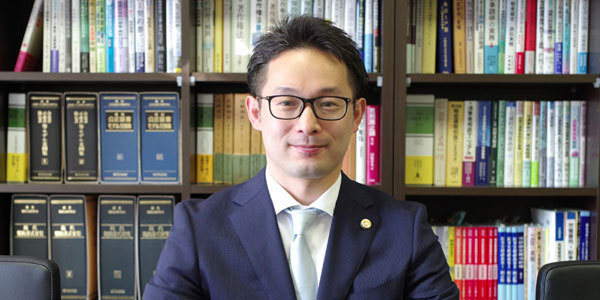 弁護士杉田